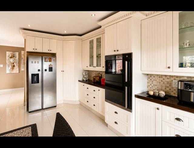 7 BEDROOM HOUSE FOR SALE IN THREE RIVERS